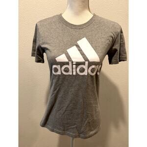 adidas Womens Cotton Daisy Logo Grap Medium Grey Heather T-Shirt Size XS B71